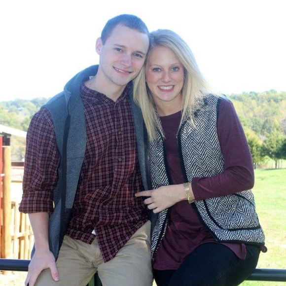 Meet your Posher, Ashlyn - Picture 3 of 3